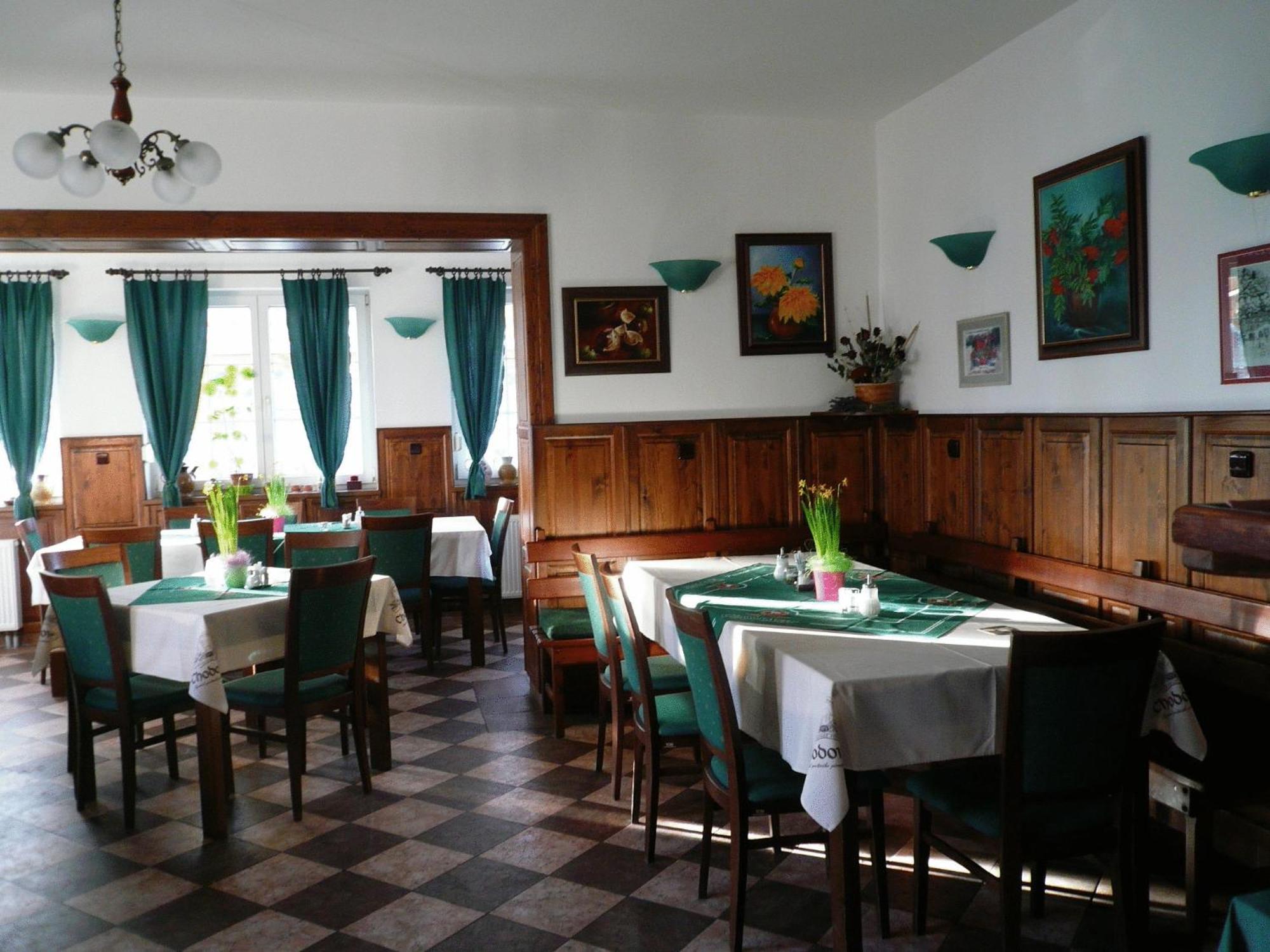 Penzion U Studanky Karlovy Vary Extérieur photo