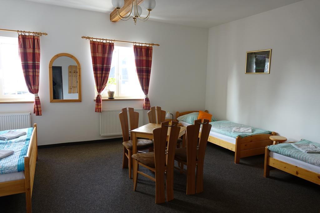 Penzion U Studanky Karlovy Vary Extérieur photo